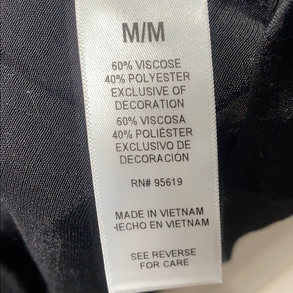 NWT Fever Black Lightweight Sleeveless Blouse - Picture 5 of 5